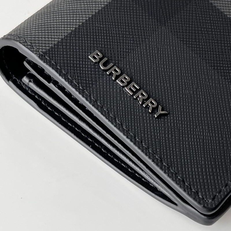 Bv*b*rry wallets